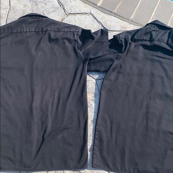 2 Hooters Dickies Shirts Size Medium - Picture 6 of 7